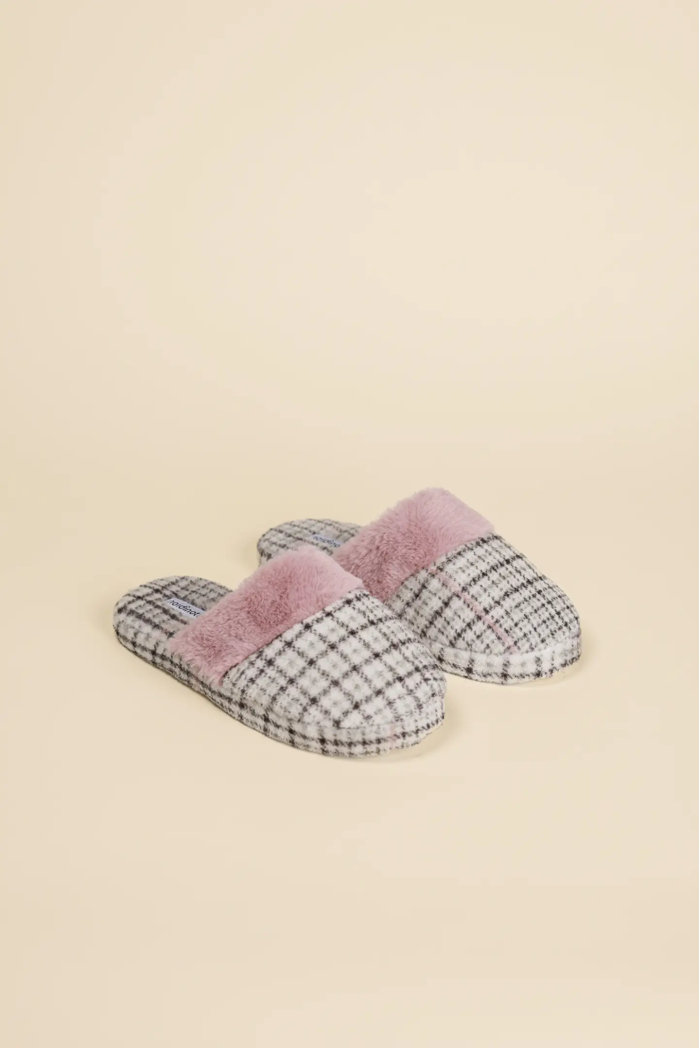 Pantofola donna in coral articolo colorband