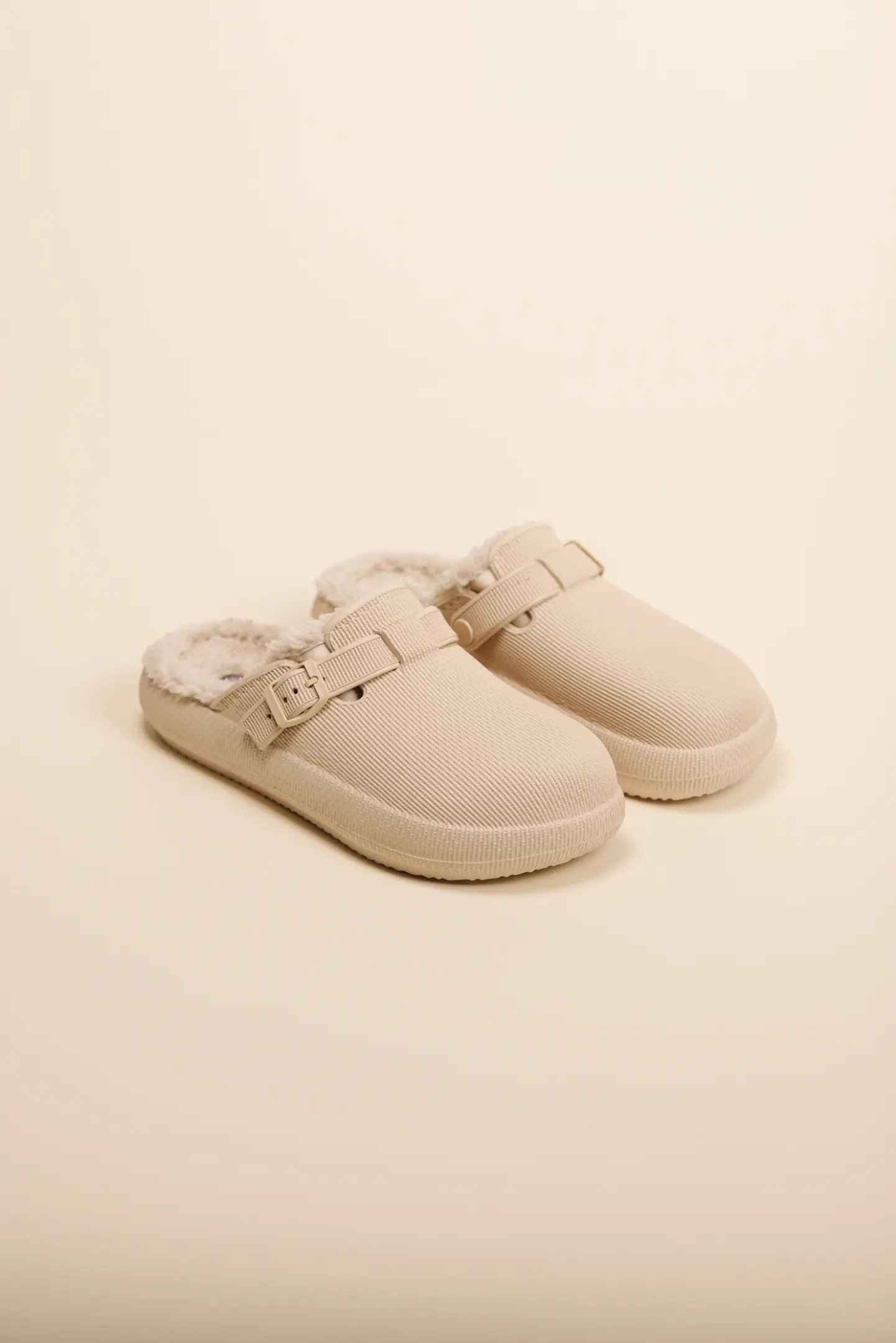 Pantofola donna in gomma ed eco agnellino articolo menny
