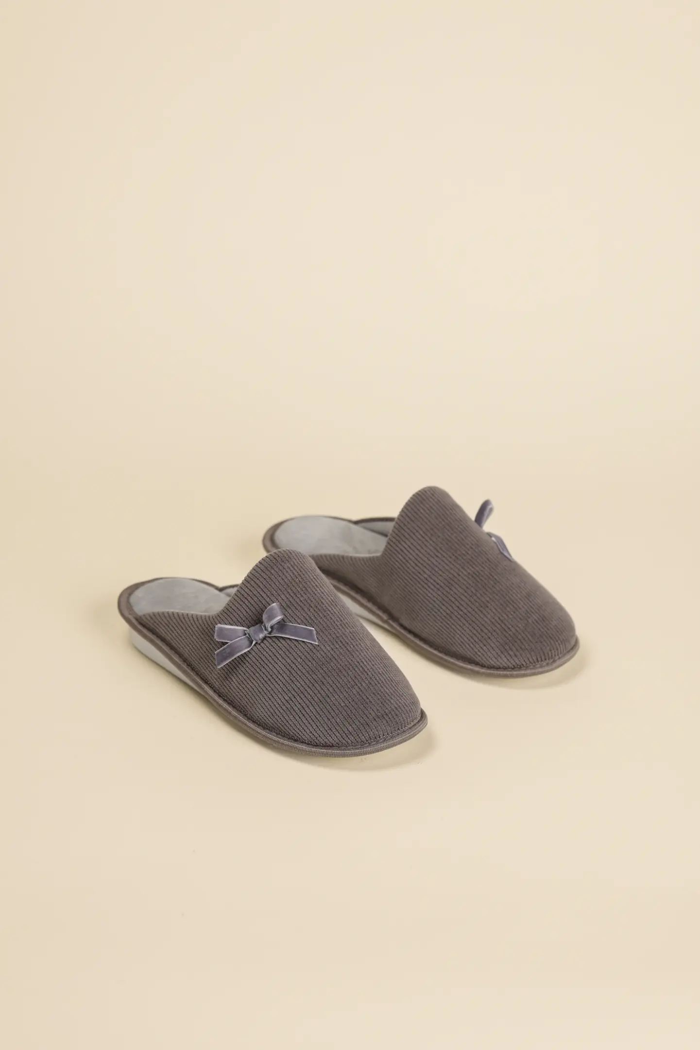 Pantofola invernale donna in ciniglia articolo easy