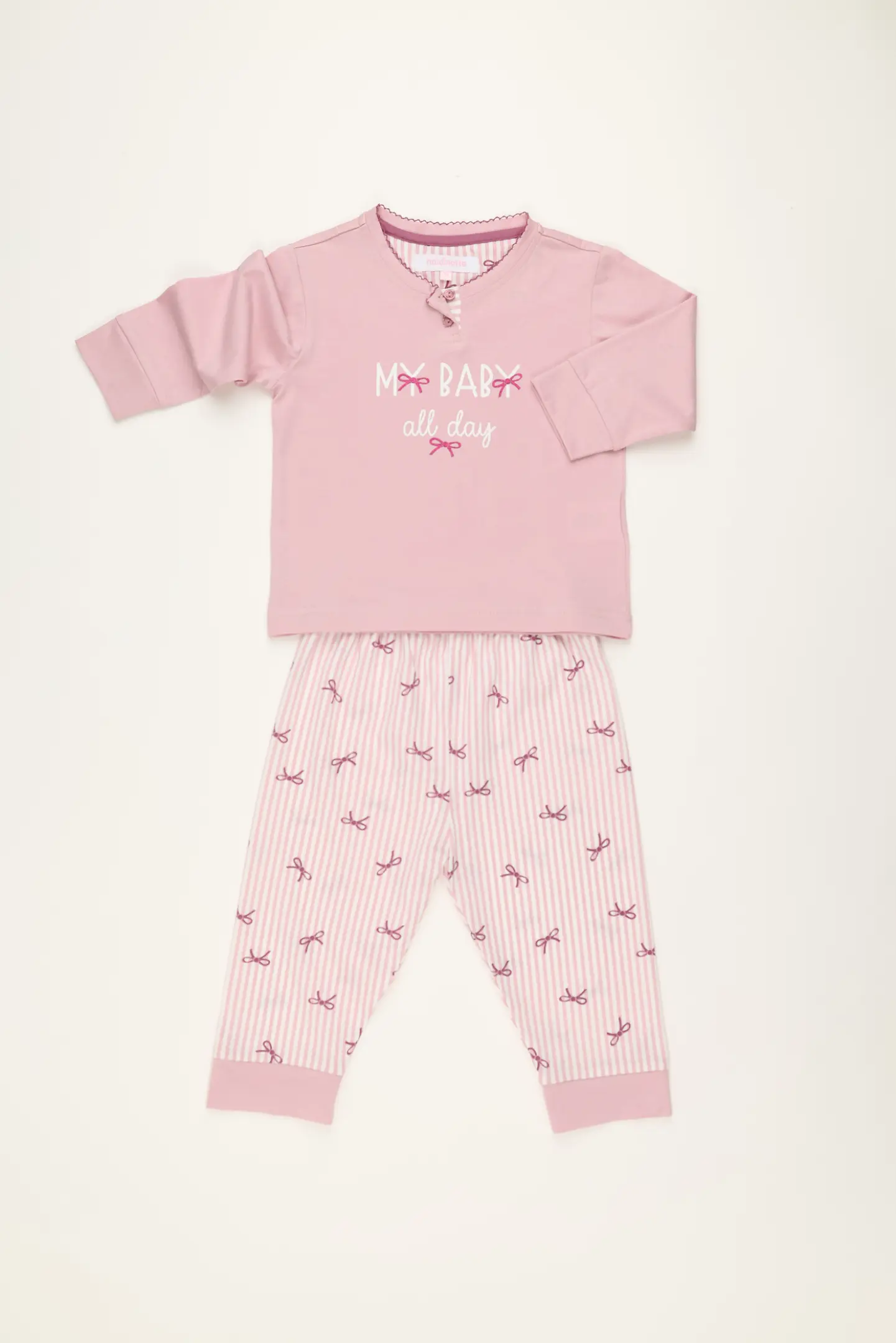 Pigiama neonata estivo in cotone.