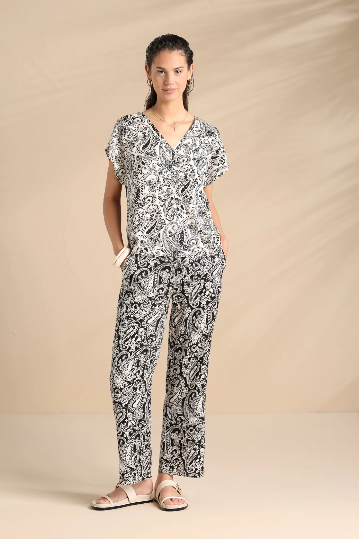 Completo donna estivo in viscosa articolo etnochic.