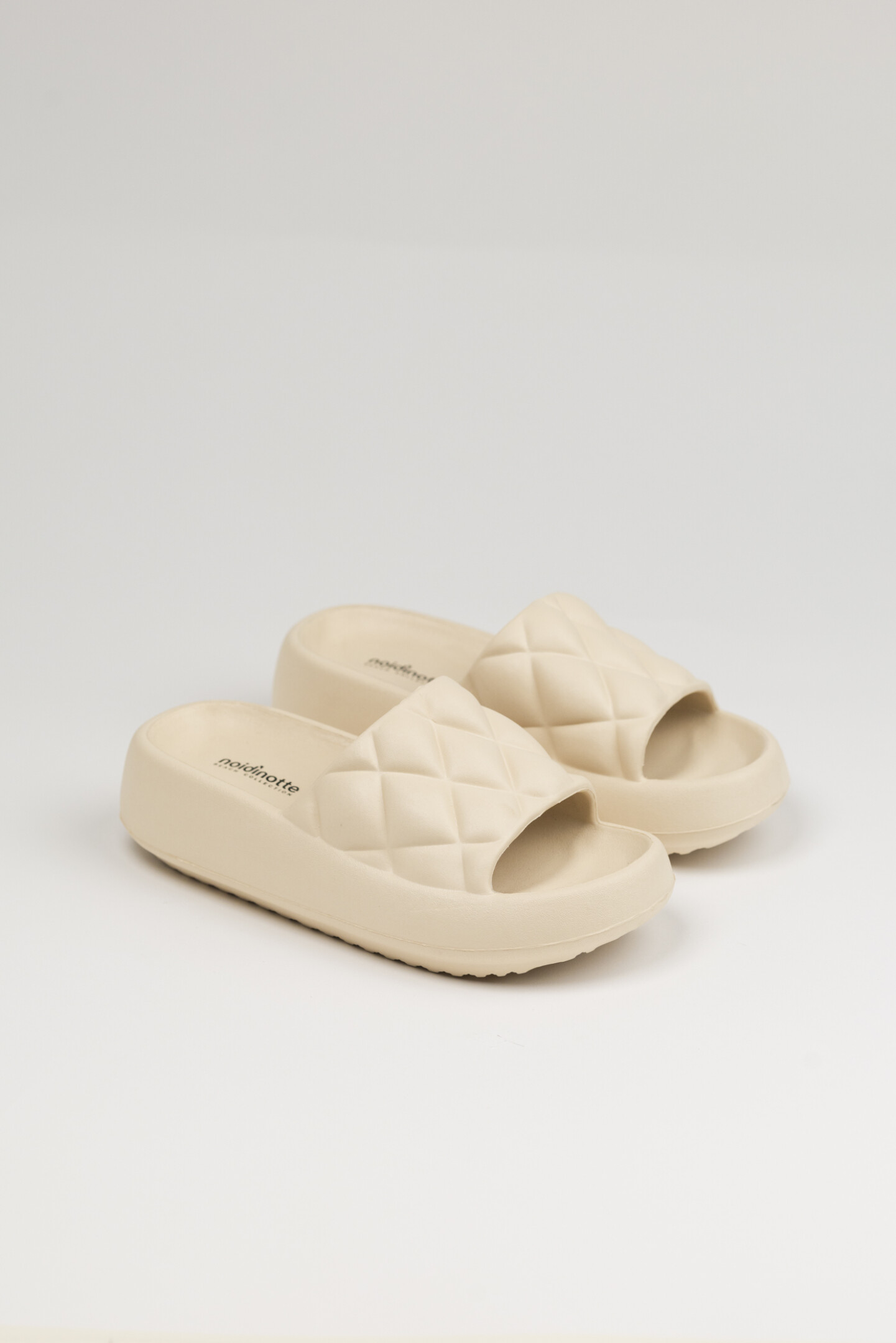 Ciabatta donna estiva in gomma articolo easy.